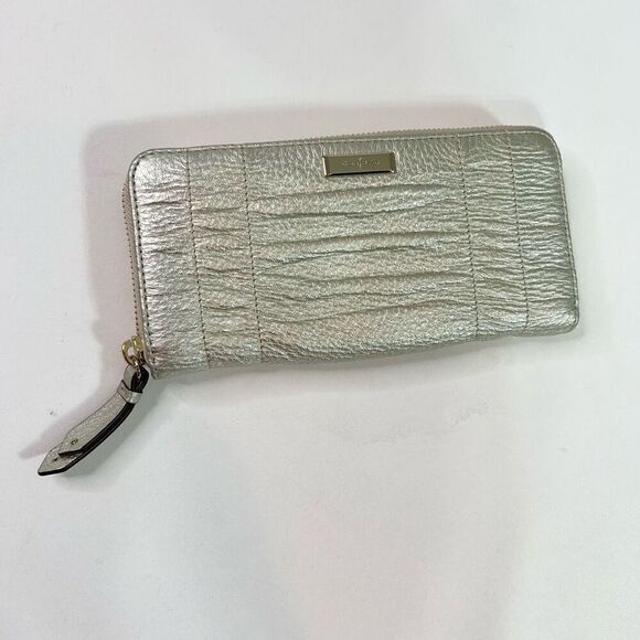 Cole Haan Clutch Wallet Womens  White Gold Bailey II Pleated Pebbled Leather NWT - Picture 1 of 10